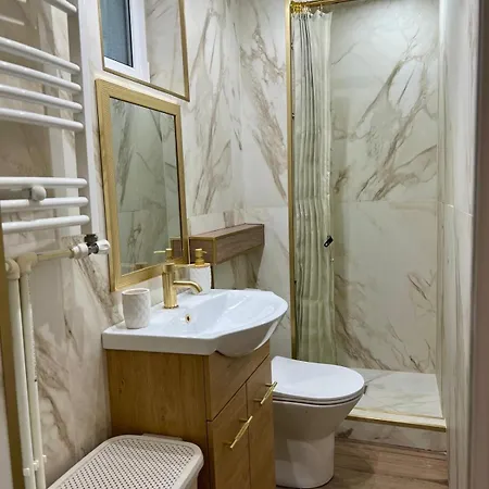 Zafi By Sunny Mamaia Apartment